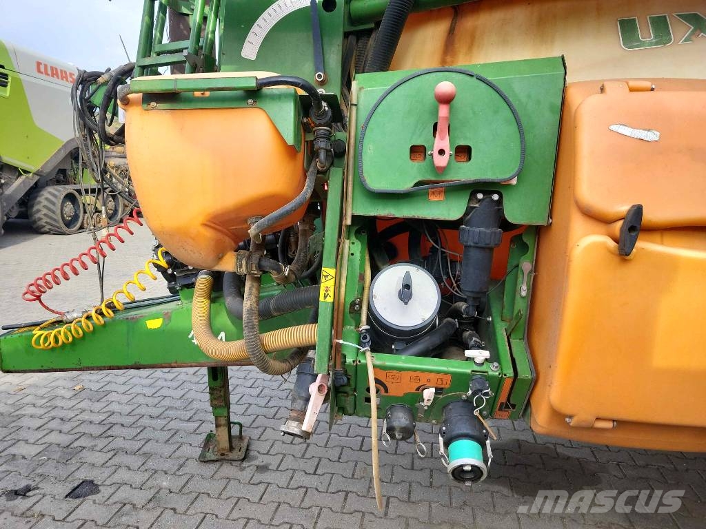 Amazone UX 5200 Irroratrici trainate