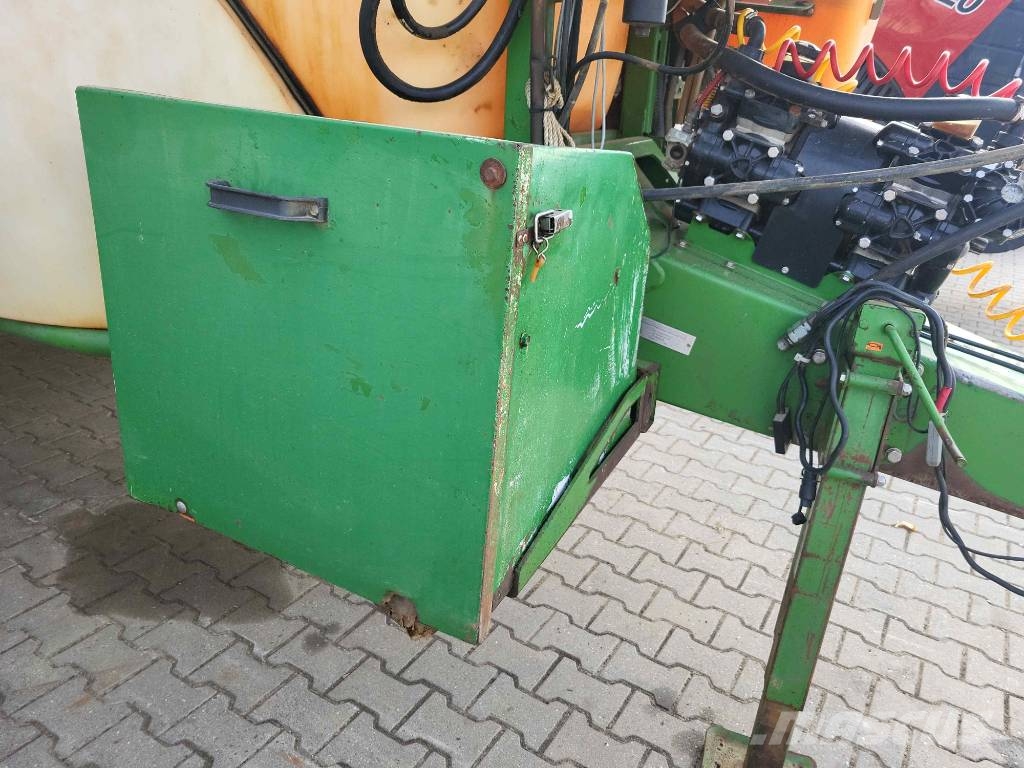 Amazone UX 5200 Irroratrici trainate
