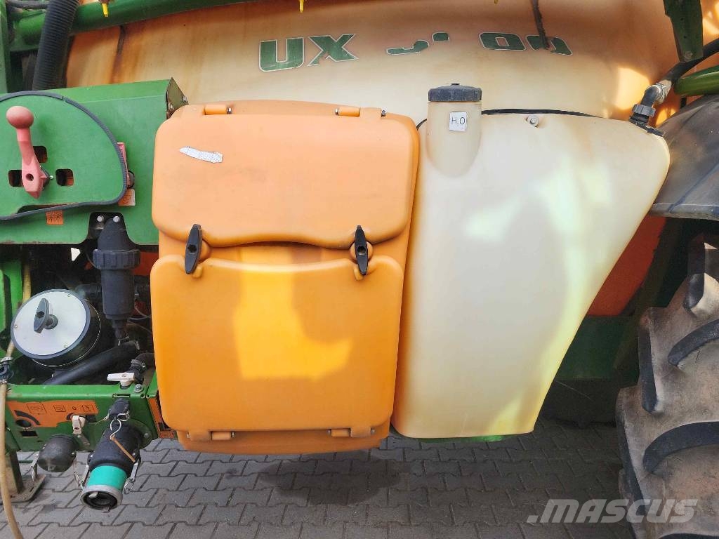 Amazone UX 5200 Irroratrici trainate