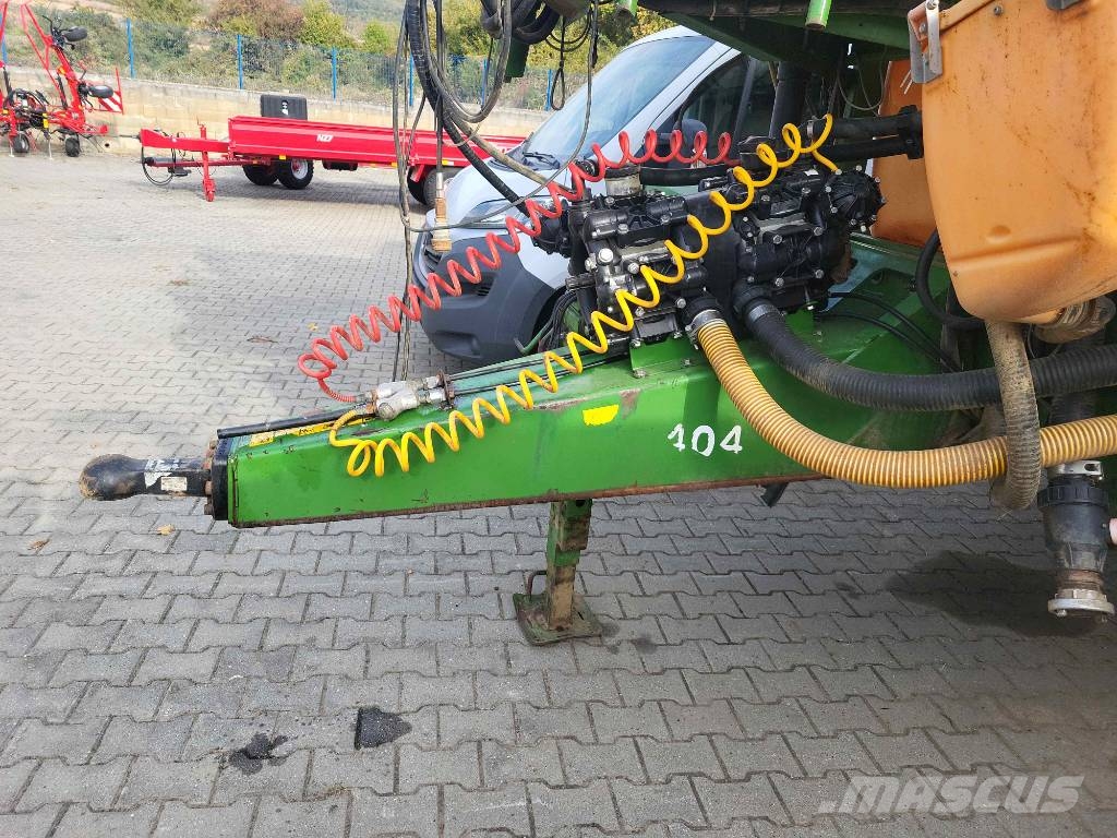 Amazone UX 5200 Irroratrici trainate