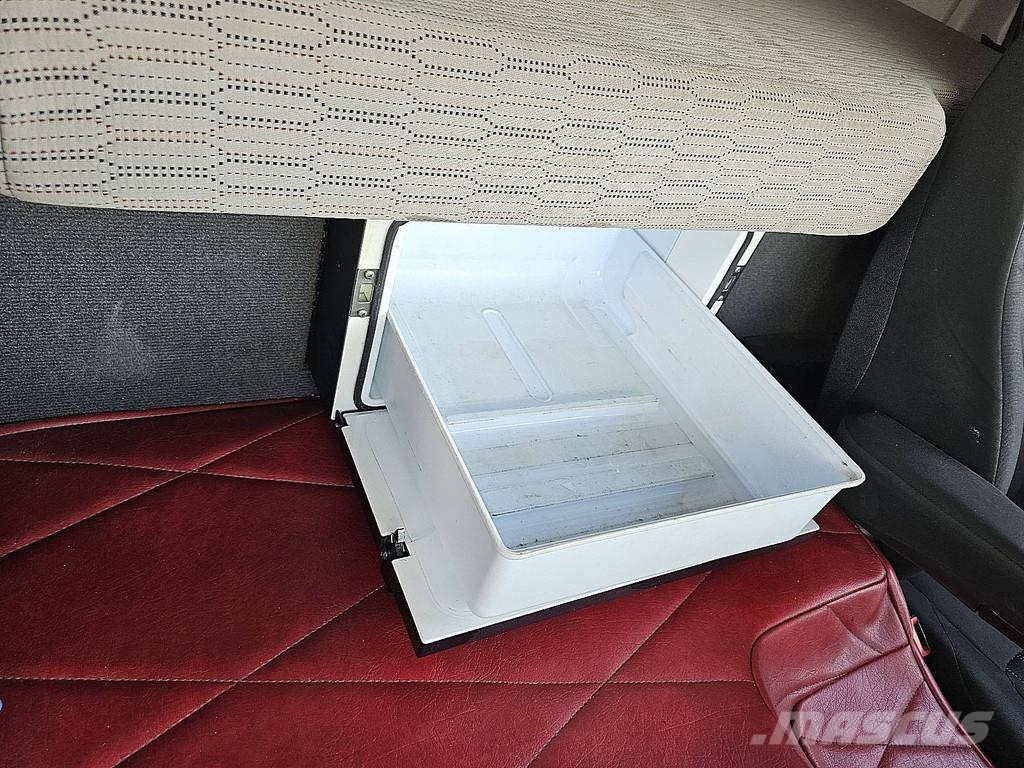 DAF CF 340 4x2 FTS Airco Vetopöytäautot