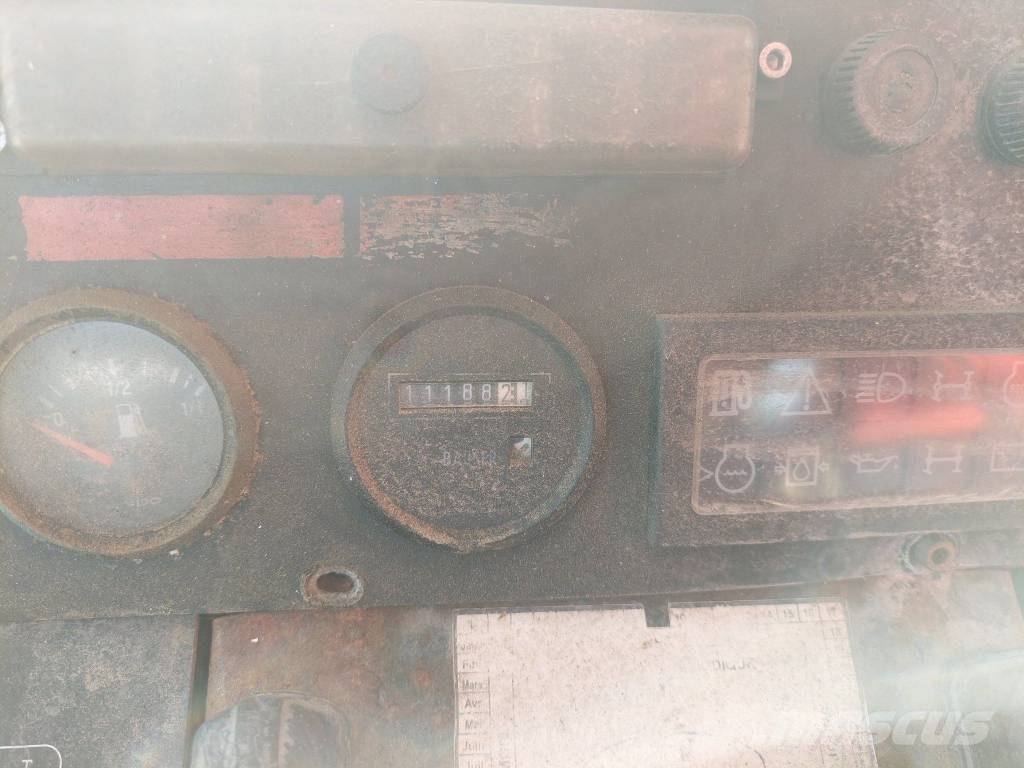 Demag DF115 P DA Strassenfertiger