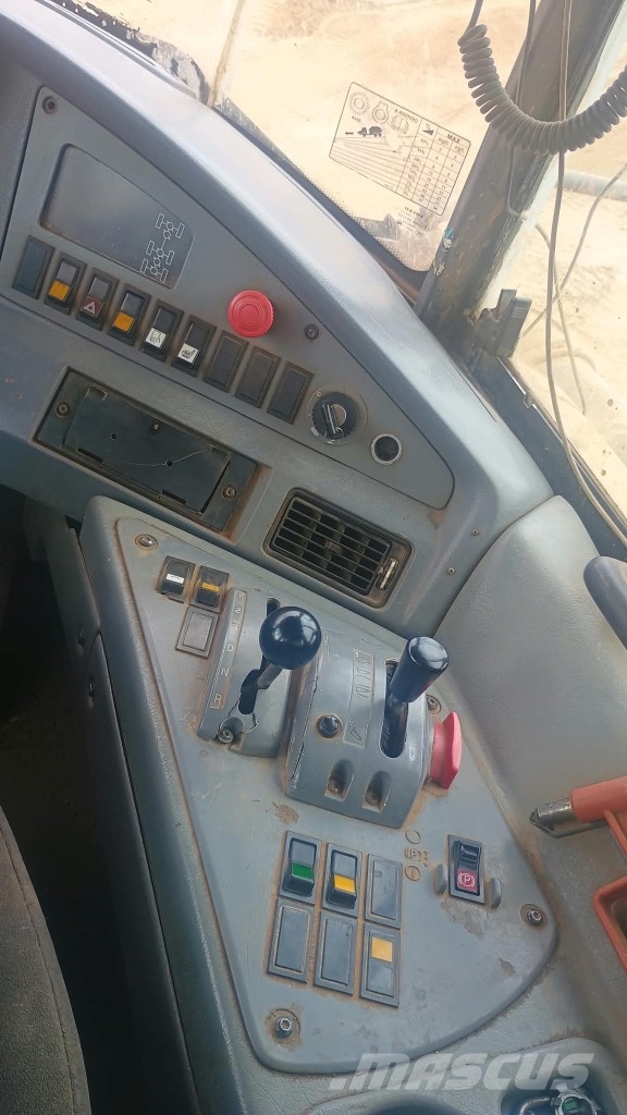 Volvo A 40 E ساحبات مفصلية