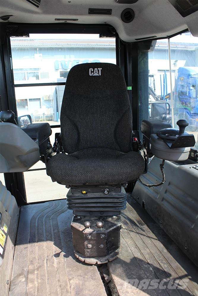 CAT CD10 Tandemjyrät