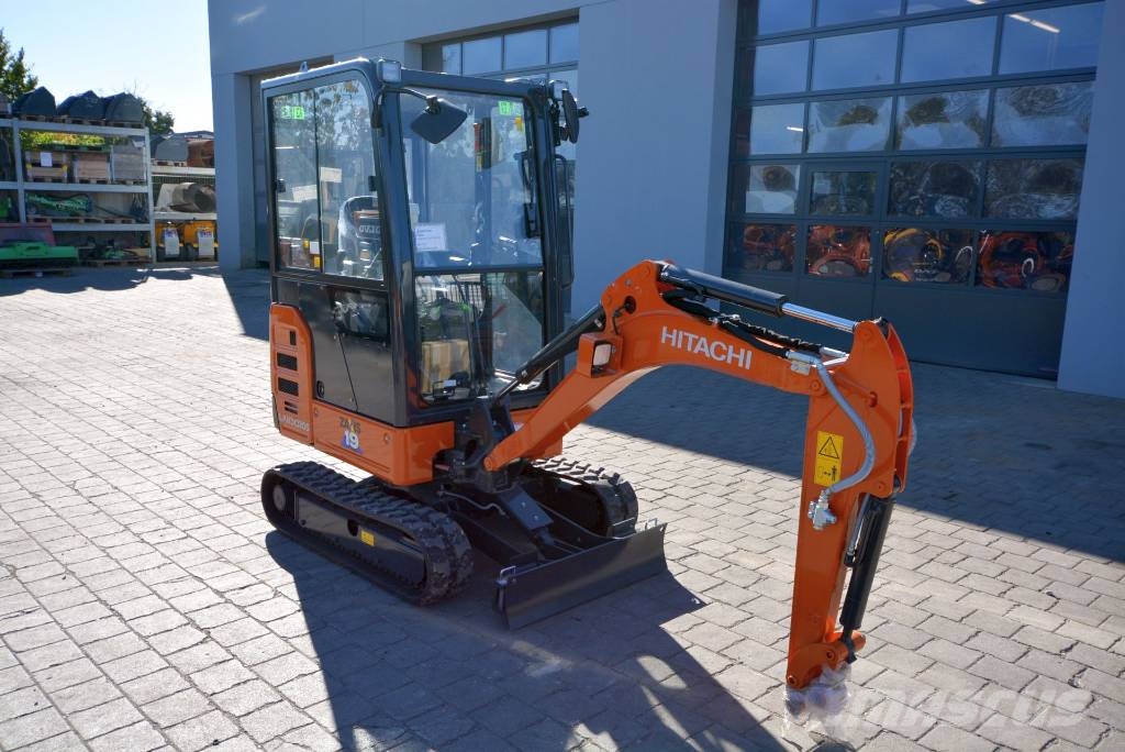 Hitachi ZX 19-6 Мини екскаватори < 7 т