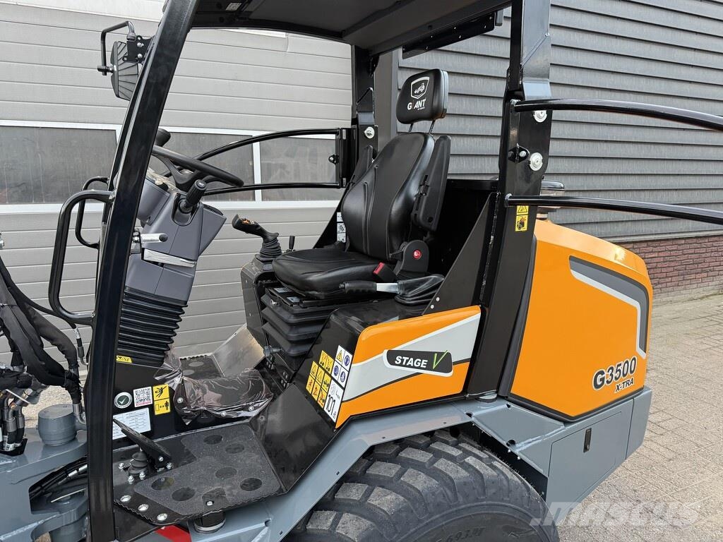 GiANT G3500 X-TRA shovel NIEUW Kolesni nakladalci