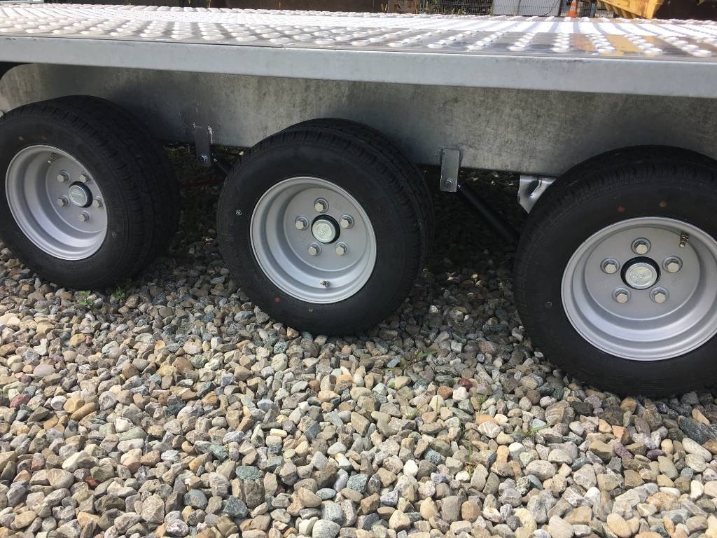 NIEWIADOW BR3 3500 kg Pkw-Transporter Other trailers