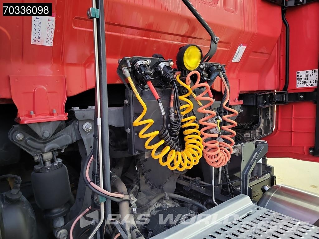 Iveco S-Way 460 S-Way 4X2 LNG! Retarder 2x Tanks Full-Ai Tracteur routier
