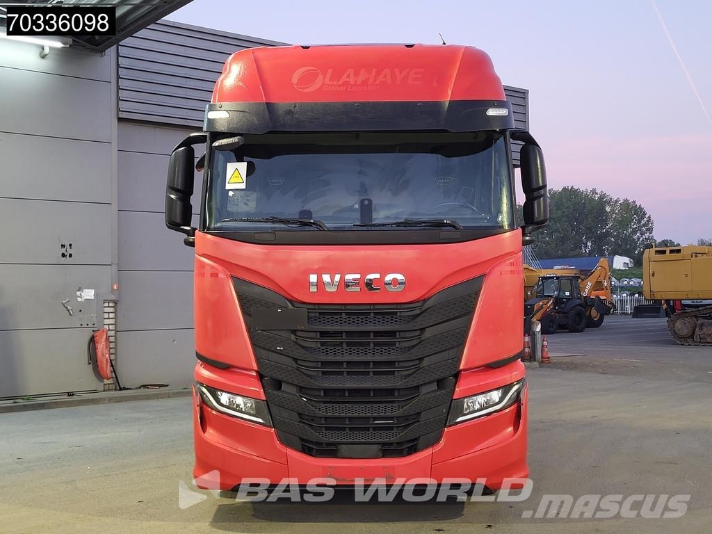 Iveco S-Way 460 S-Way 4X2 LNG! Retarder 2x Tanks Full-Ai Tractores (camiões)