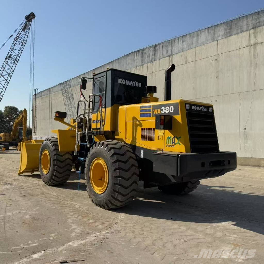 Komatsu WA380 Wheel loaders
