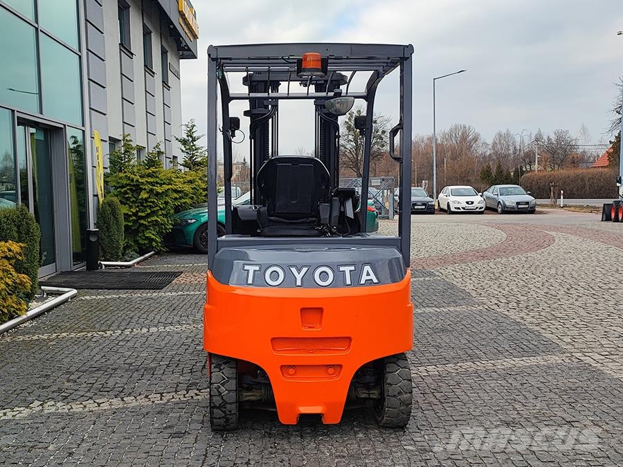 Toyota 8FBMT25 Electric forklifts