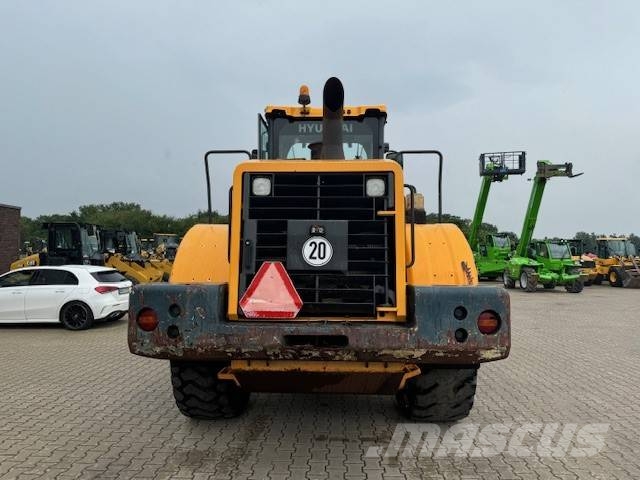 Hyundai HL 760-7 A لوادر بعجل