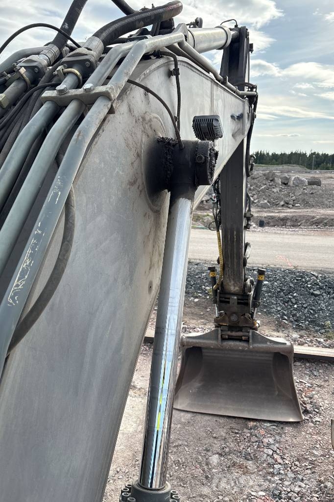 Volvo EC 220 EL inkl 3 Skopor, Tillgänglig from November Bandgrävare