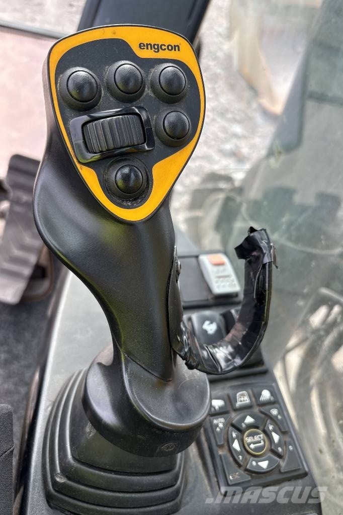 Volvo EC 220 EL inkl 3 Skopor, Tillgänglig from November Bandgrävare