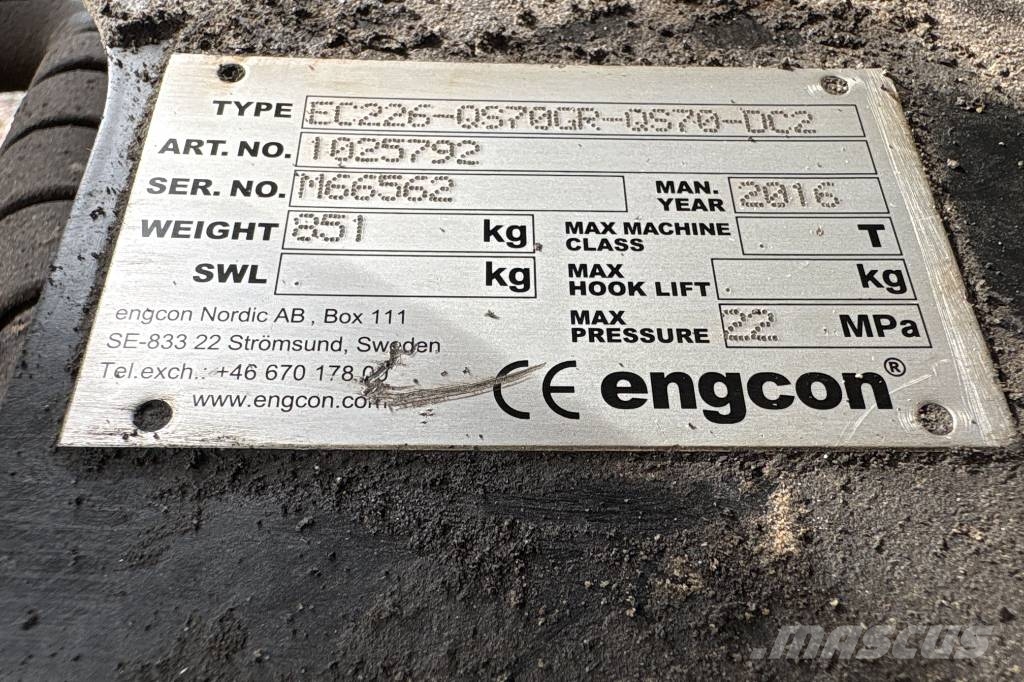 Volvo EC 220 EL inkl 3 Skopor, Tillgänglig from November Bandgrävare