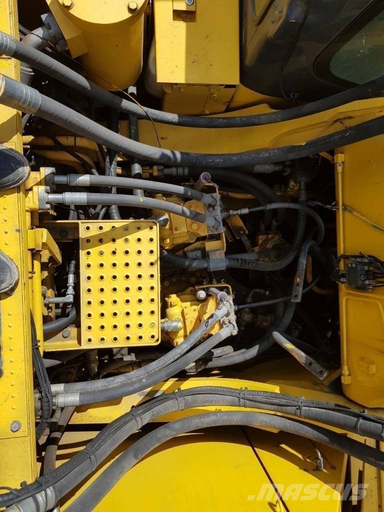 Komatsu PC 600 LC-8K Εκσκαφείς με ερπύστριες