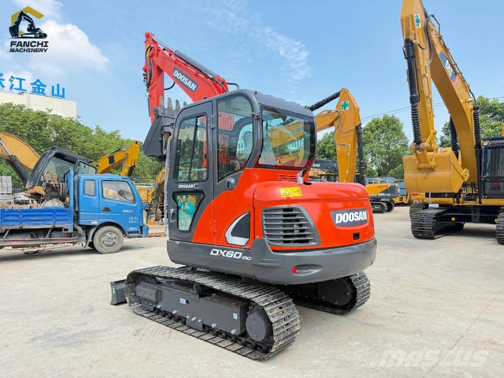 Doosan 60 Minikoparki