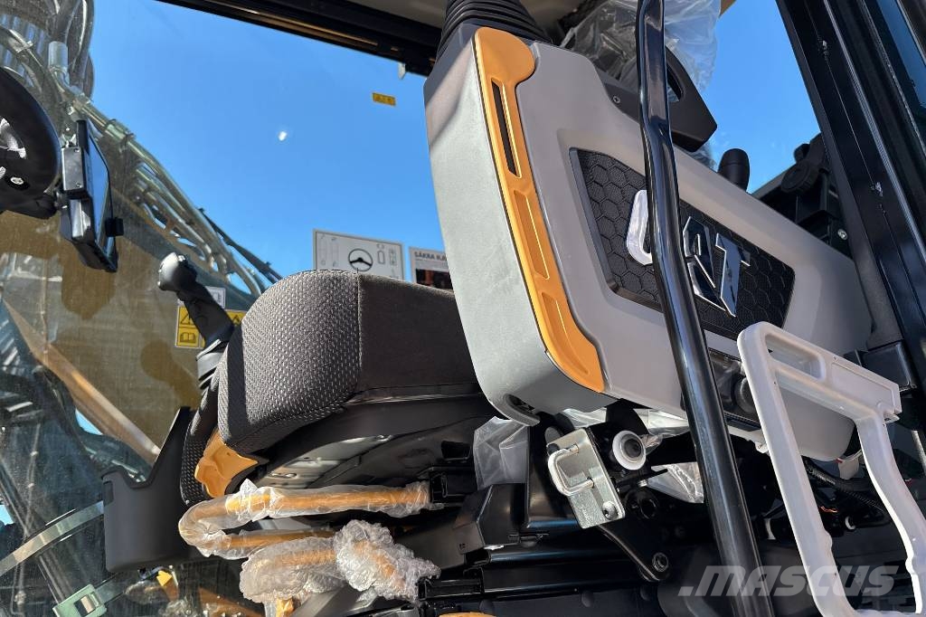 CAT M 317 Hjulgrävare
