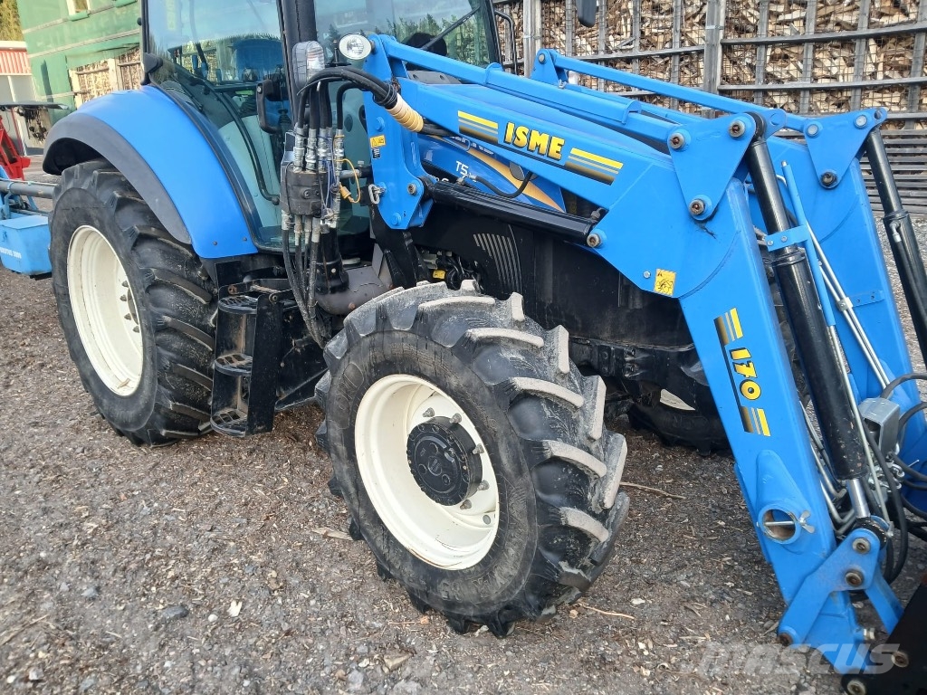New Holland T 5.115 EC トラクター