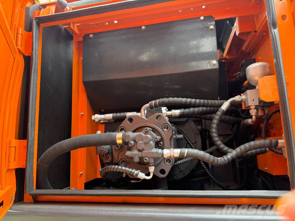 Doosan DX 225 LCA 3000 units excavators in stock 대형 굴삭기 29톤 이상