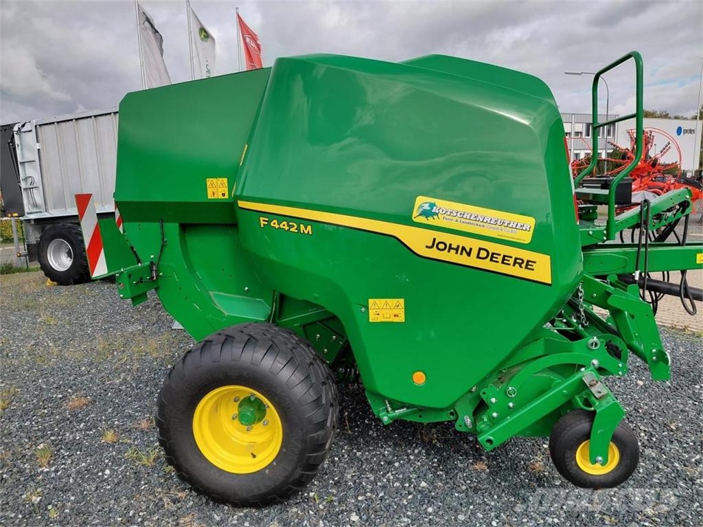 John Deere F442M Sonstige Landmaschinen