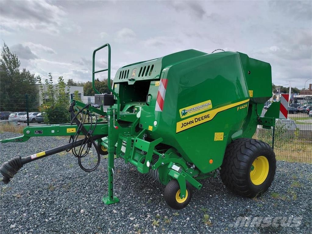 John Deere F442M Sonstige Landmaschinen