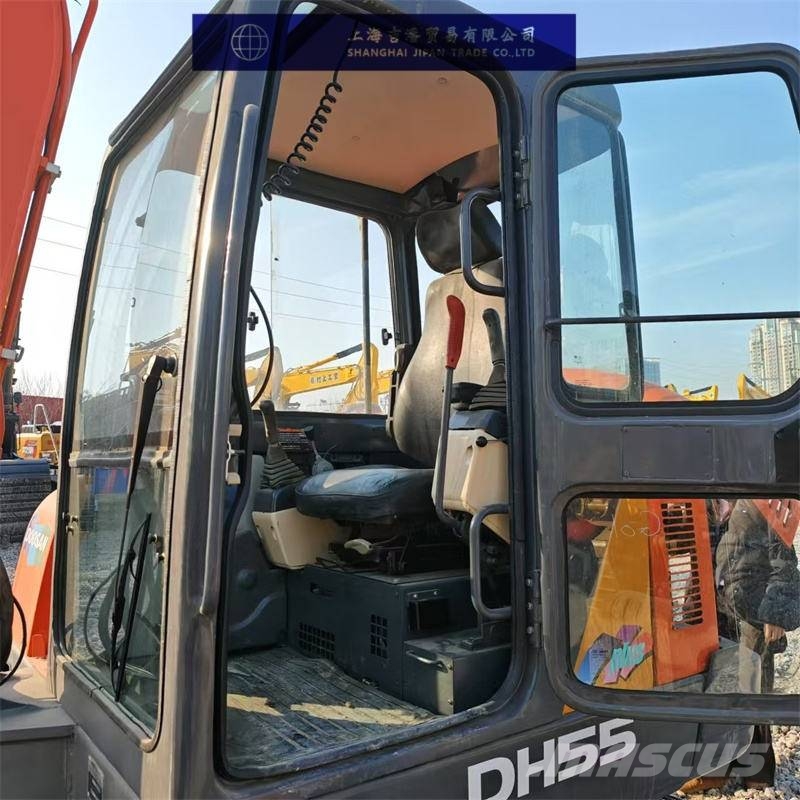 Doosan DH 55 ミニ油圧ショベル 7t以下（ミニユンボ・ミニディガー）