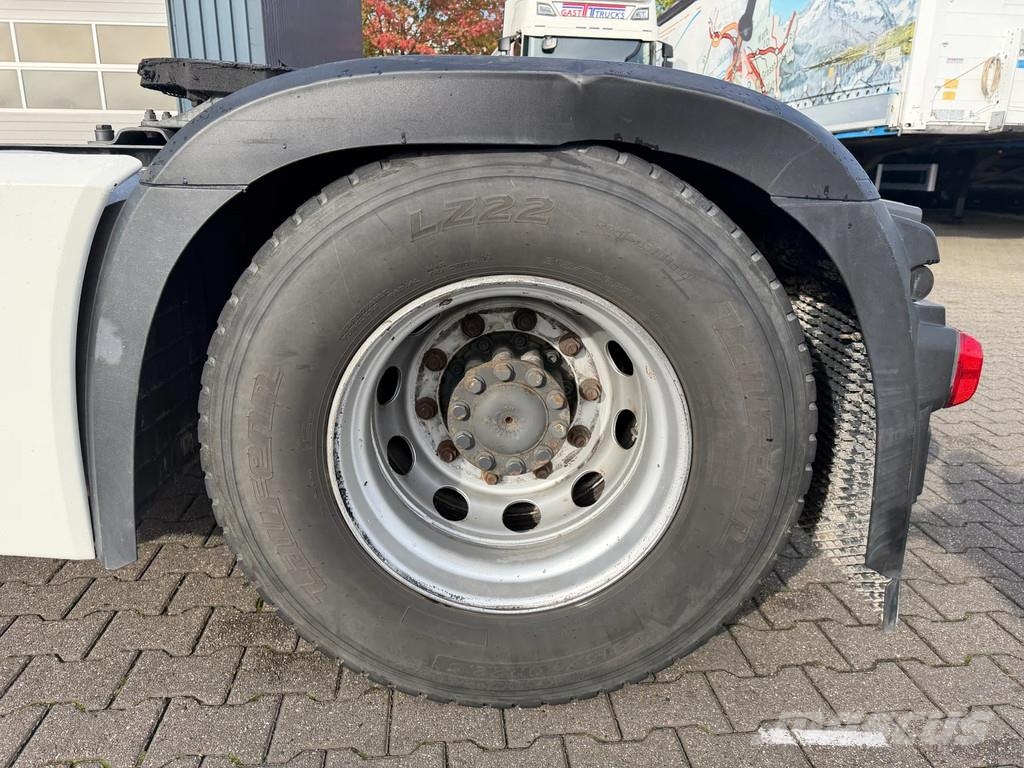 Mercedes-Benz Actros 1942 Full Spoiler 2 Tank *NL-Truck* Vlačilci