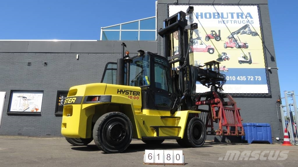 Hyster H10.00XM-6 heftruck met stenenklem Pyöräkaivukoneet
