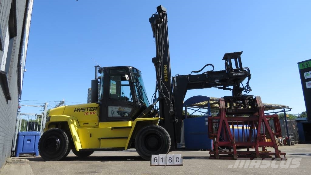 Hyster H10.00XM-6 heftruck met stenenklem Pyöräkaivukoneet