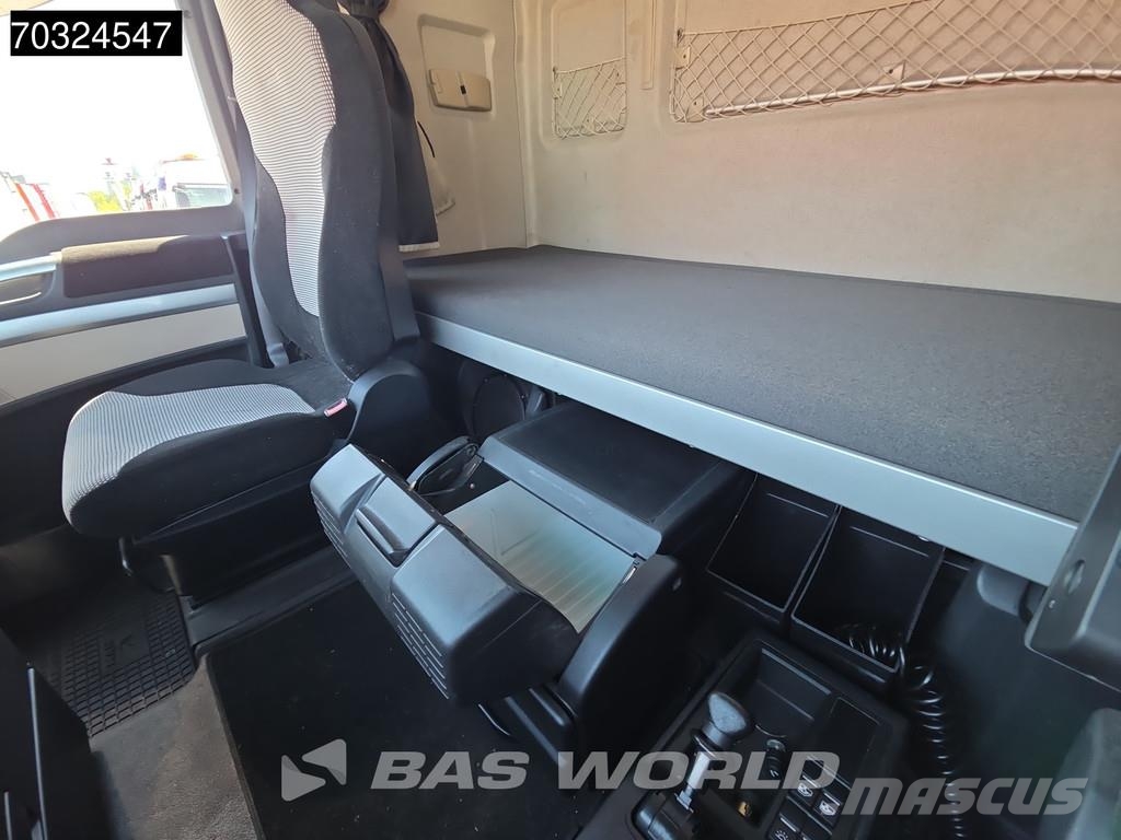MAN TGX 18.460 4X2 XXL Retarder 2xTanks ACC 70% tyres وحدات الجر