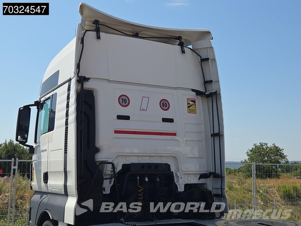 MAN TGX 18.460 4X2 XXL Retarder 2xTanks ACC 70% tyres وحدات الجر