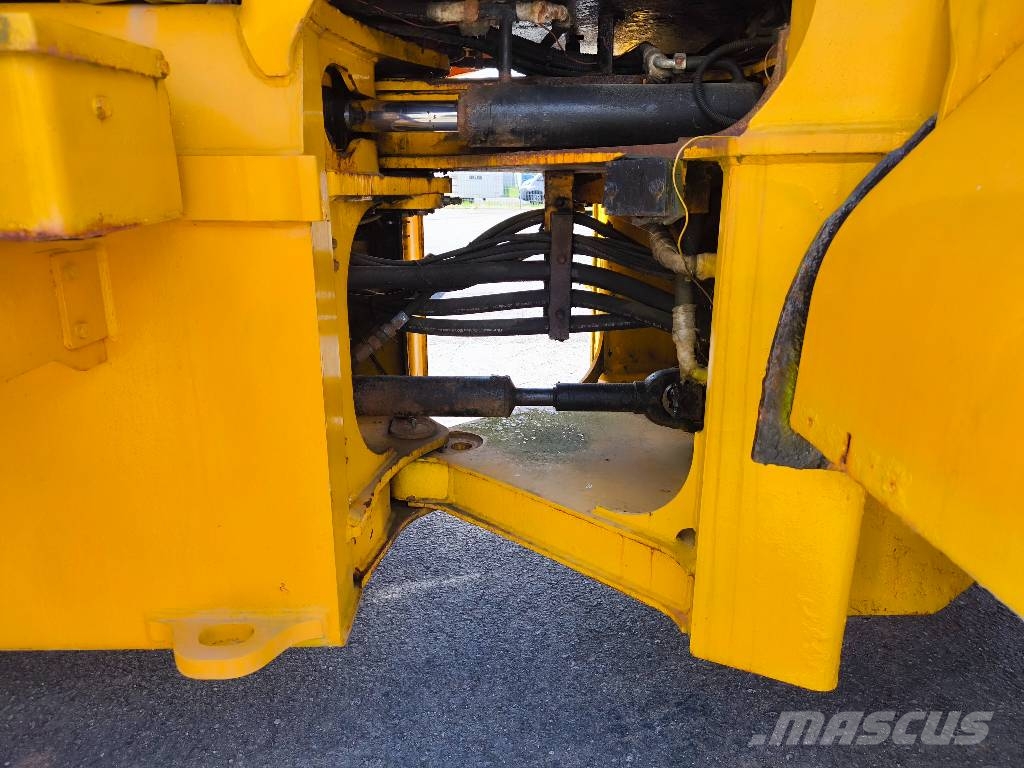 JCB 427 ZX T4F *Klima* Waage* Cargadoras sobre ruedas