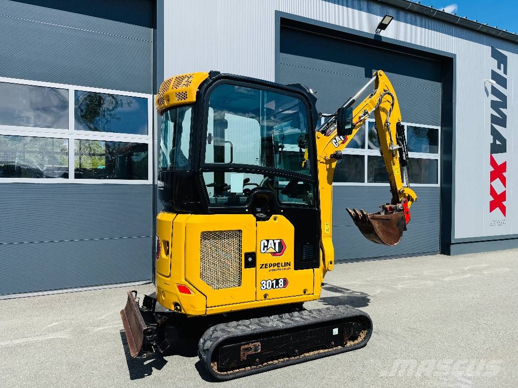 CAT 301.8 Miniescavatori