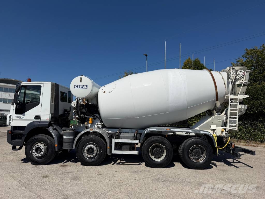 Iveco Trakker 450 Kamioni mešalice za beton