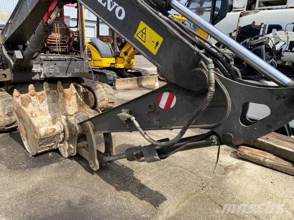 Volvo ECR88D / 1er Main Certificat CE endommagée Crawler excavators
