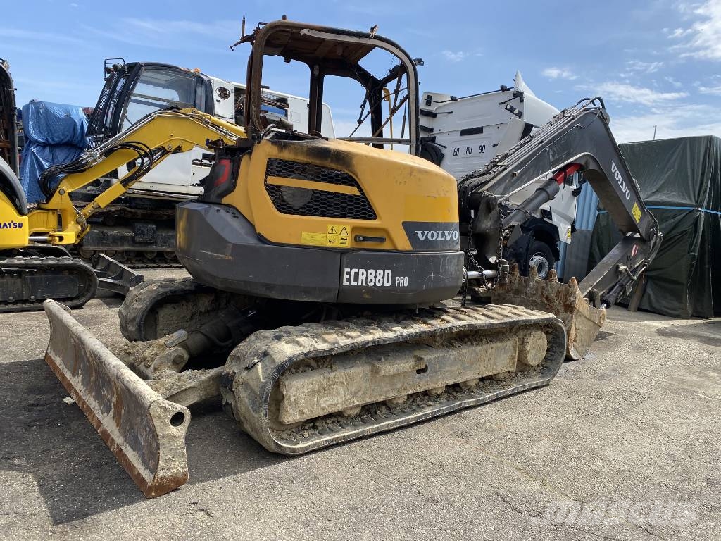 Volvo ECR88D / 1er Main Certificat CE endommagée Crawler excavators