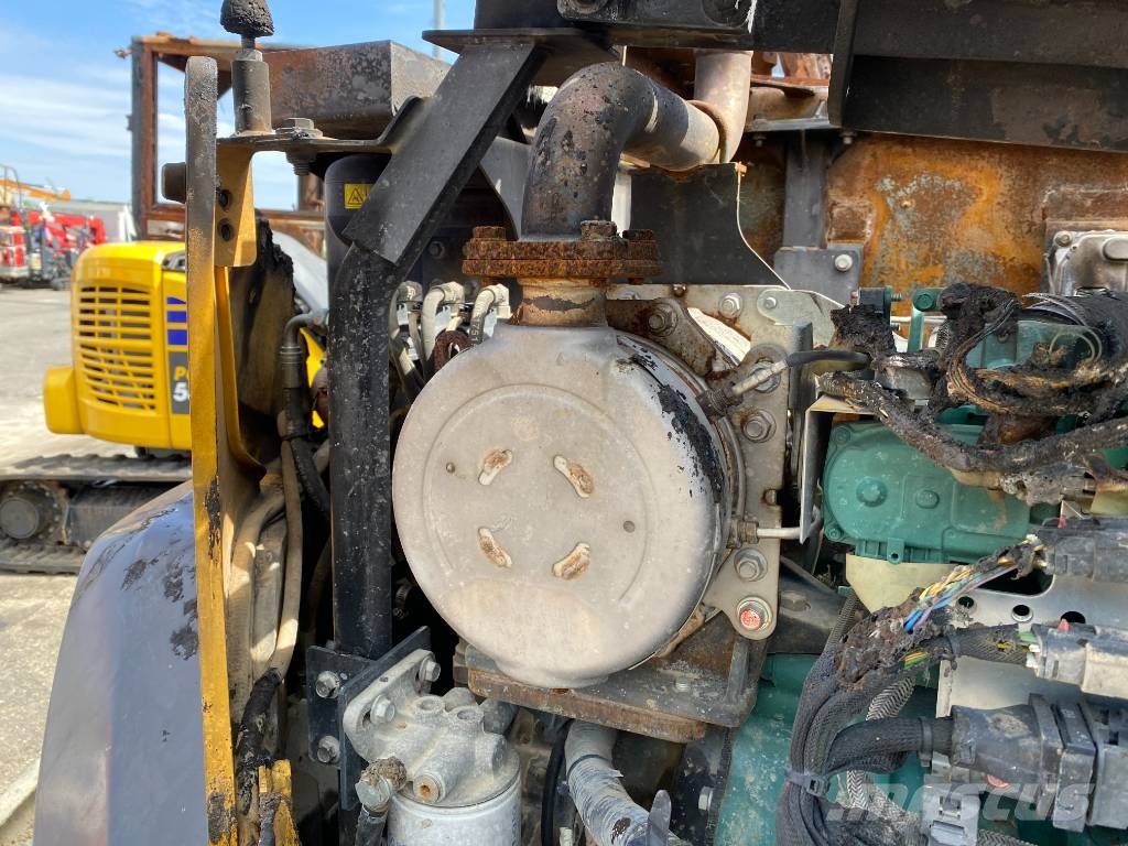 Volvo ECR88D / 1er Main Certificat CE endommagée Crawler excavators