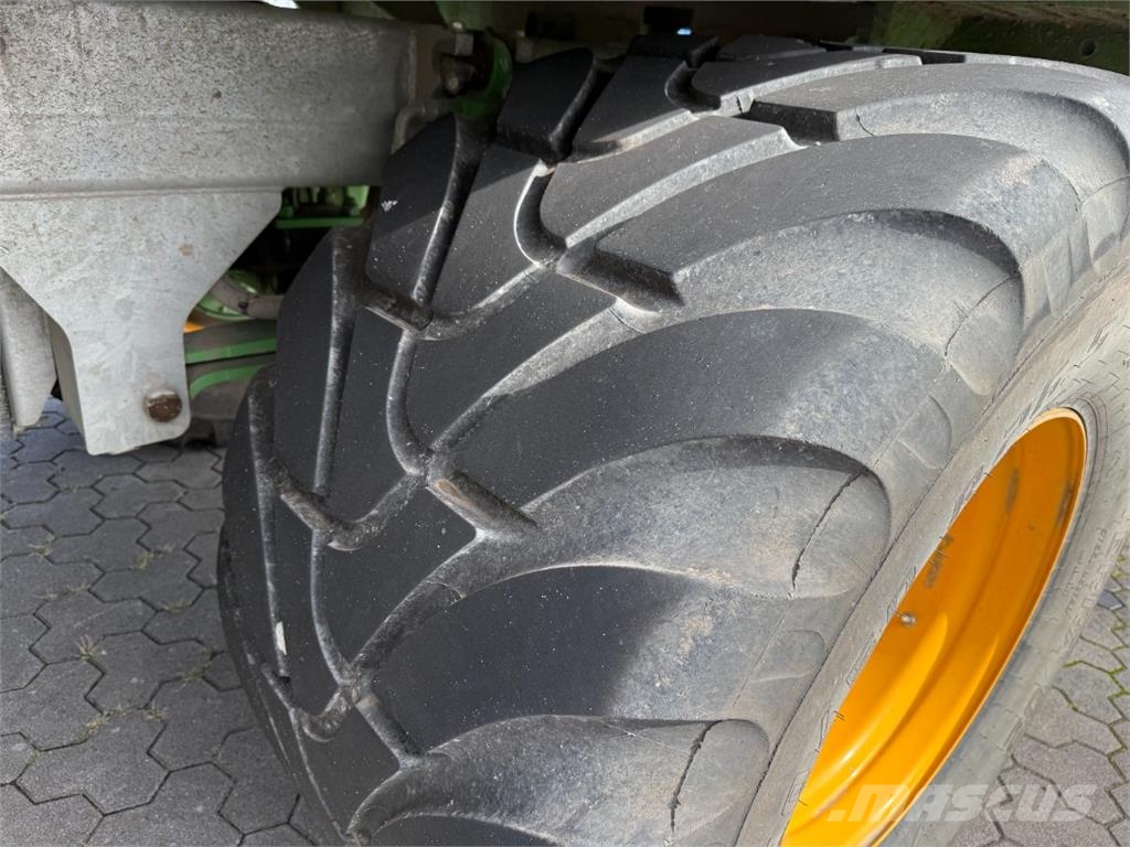 Joskin Silo Space 480D Iekraušanas- izkraušanas tehnikas aprīkojums