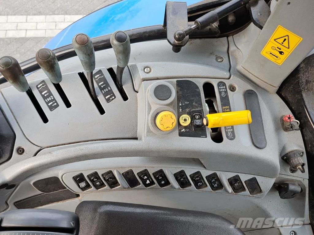 New Holland T7.170 Range Command Trattori