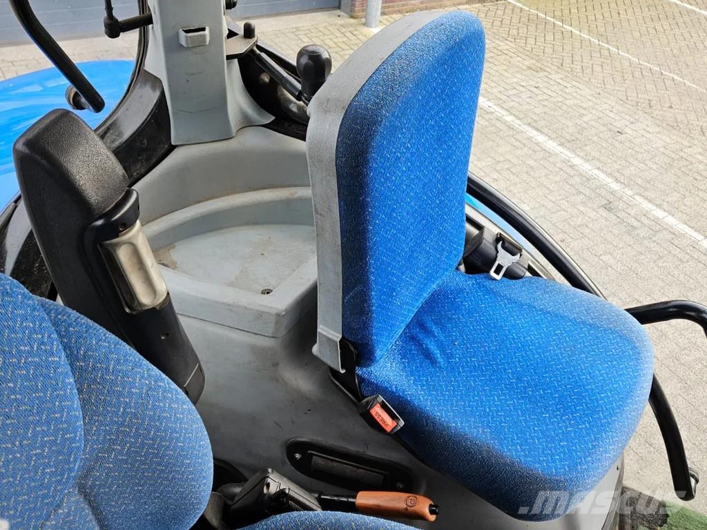 New Holland T7.170 Range Command Trattori