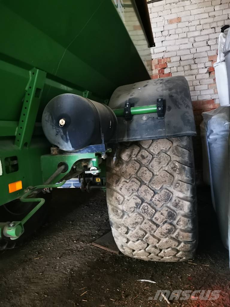 Amazone ZGB 8200 GPS Switch Rozmetadlá priemyselných hnojív