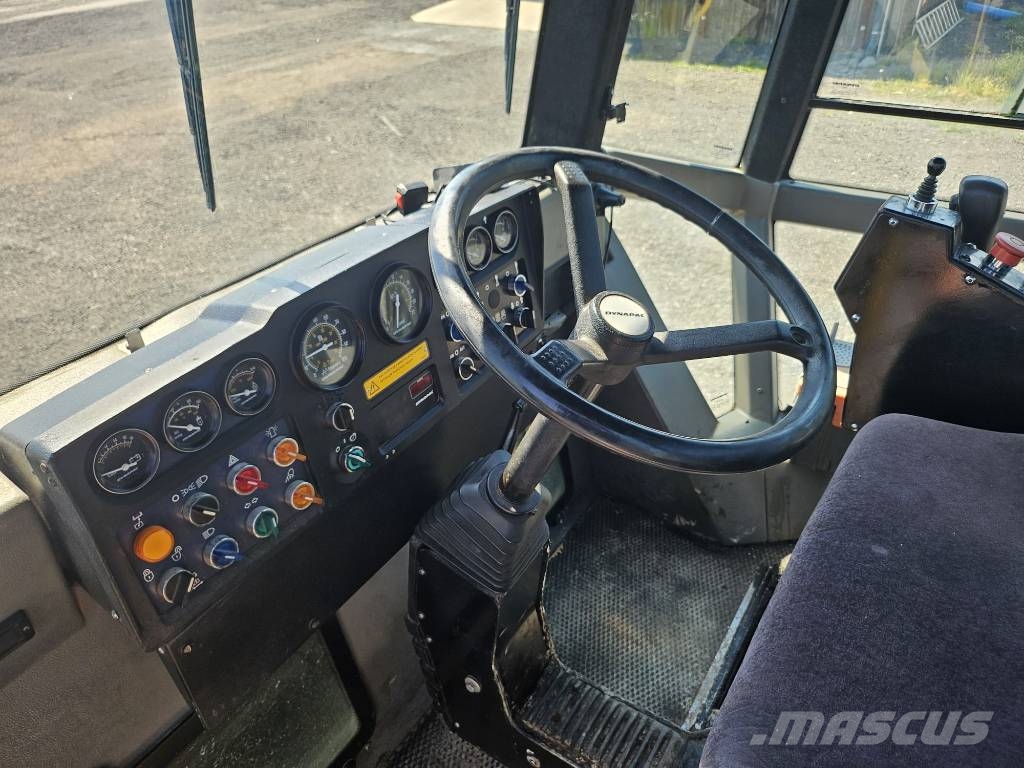 Dynapac CC 232 HF Котки тротуарні