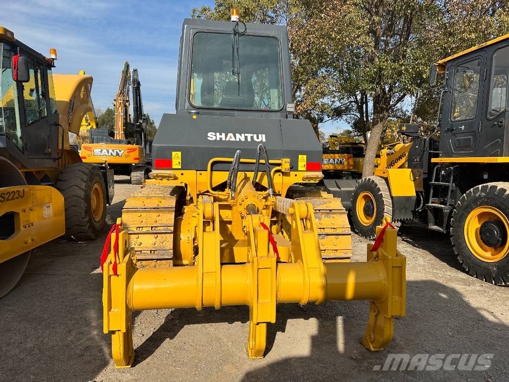 Shacman SD 16 بلدوزرات مجنزرة