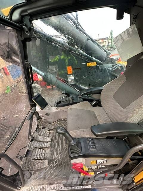 Volvo EC 180 EL Kāpurķēžu ekskavatori
