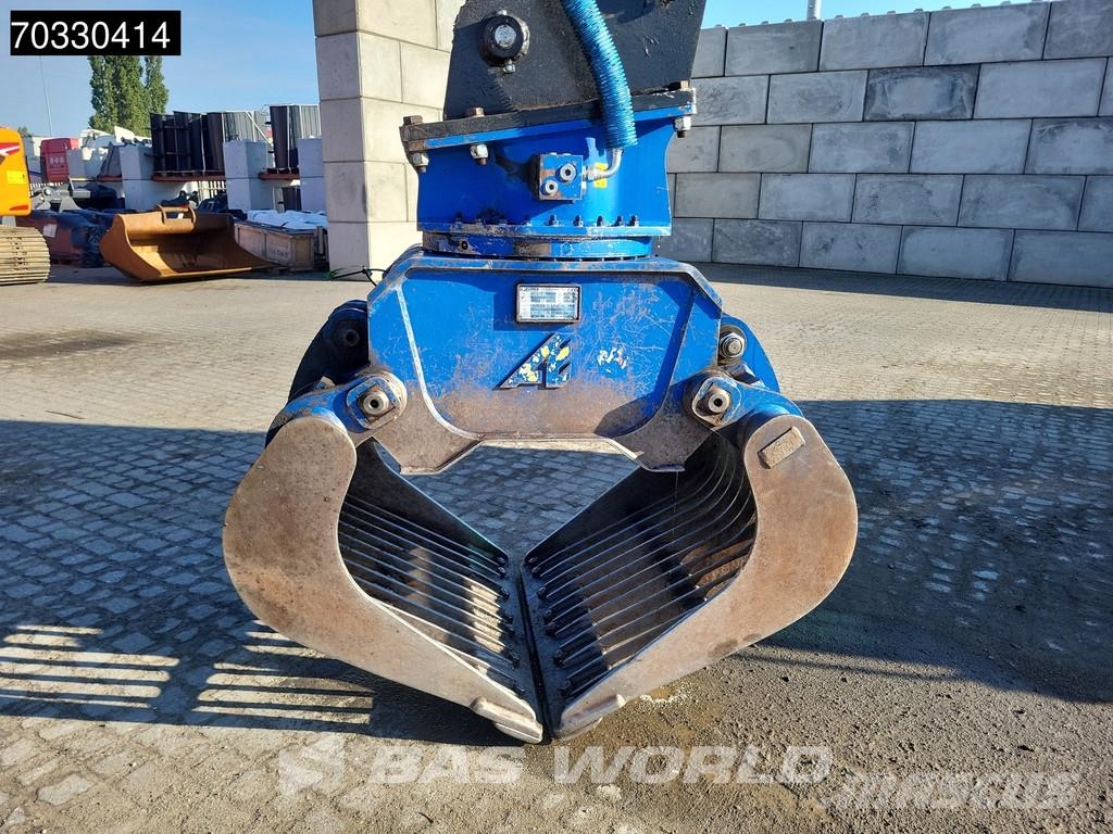 Fuchs MHL310 S5 Waste / industry handlers