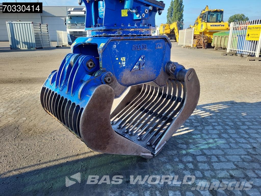 Fuchs MHL310 S5 Waste / industry handlers
