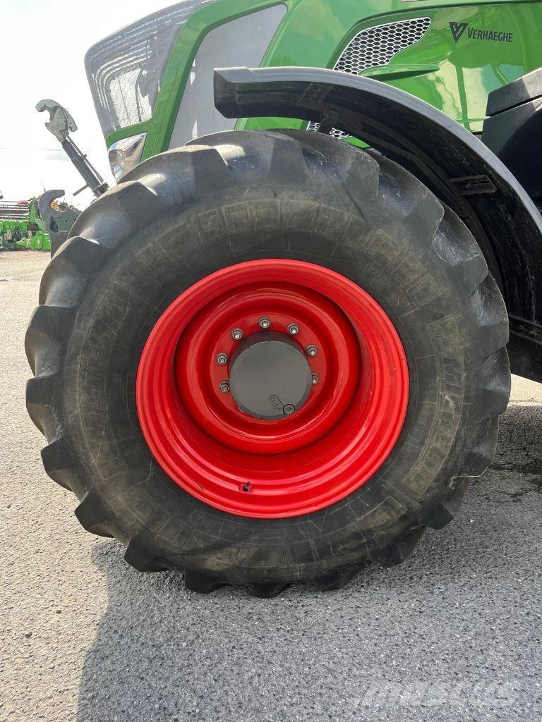 Fendt 824 VARIO PROFI + Traktory