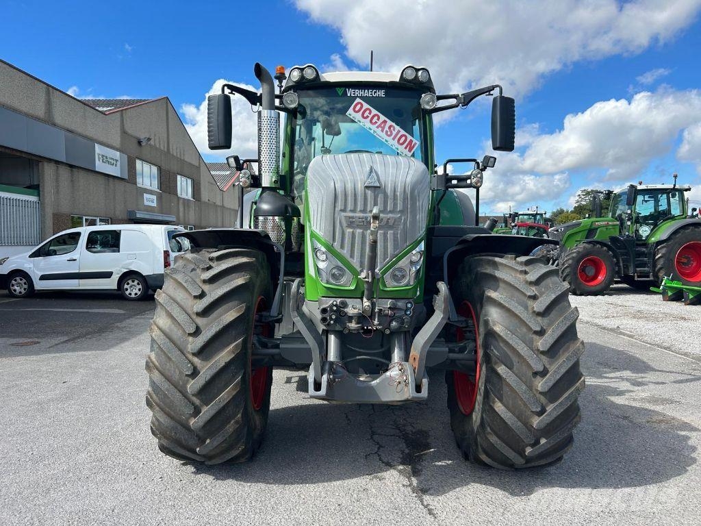 Fendt 824 VARIO PROFI + Traktori