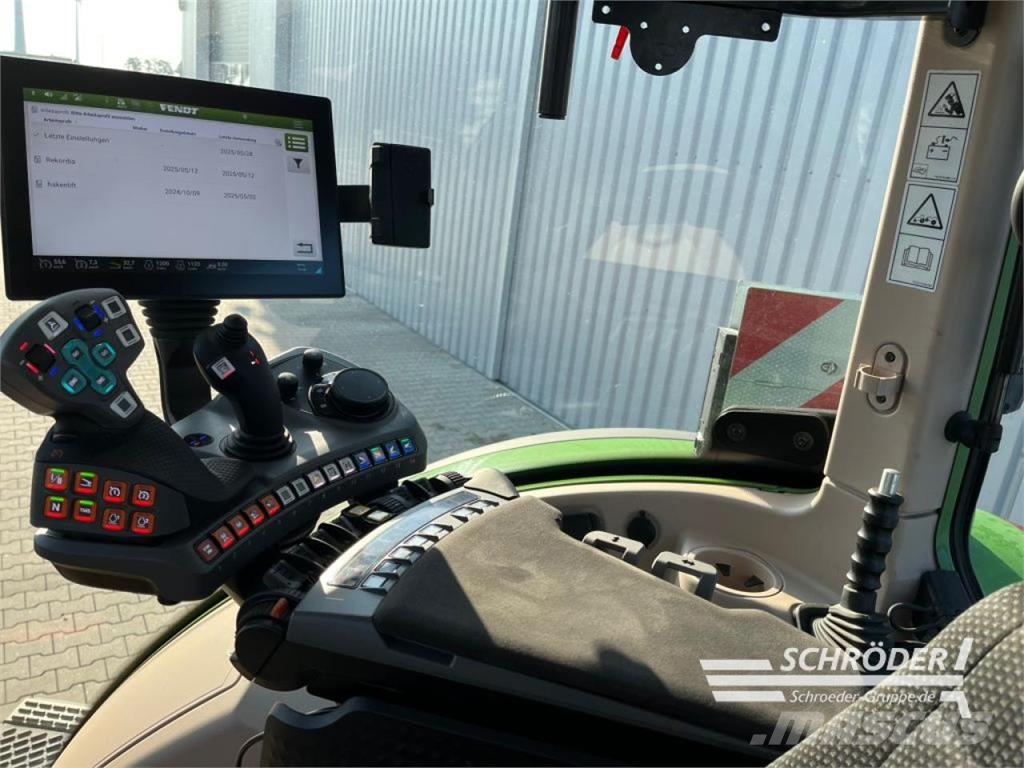 Fendt 724 VARIO GEN6 PROFI PLUS Tractors